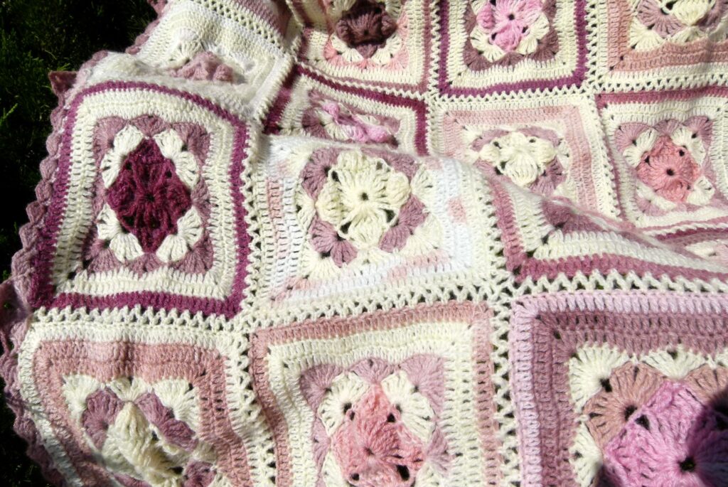 Плед связанный крючком