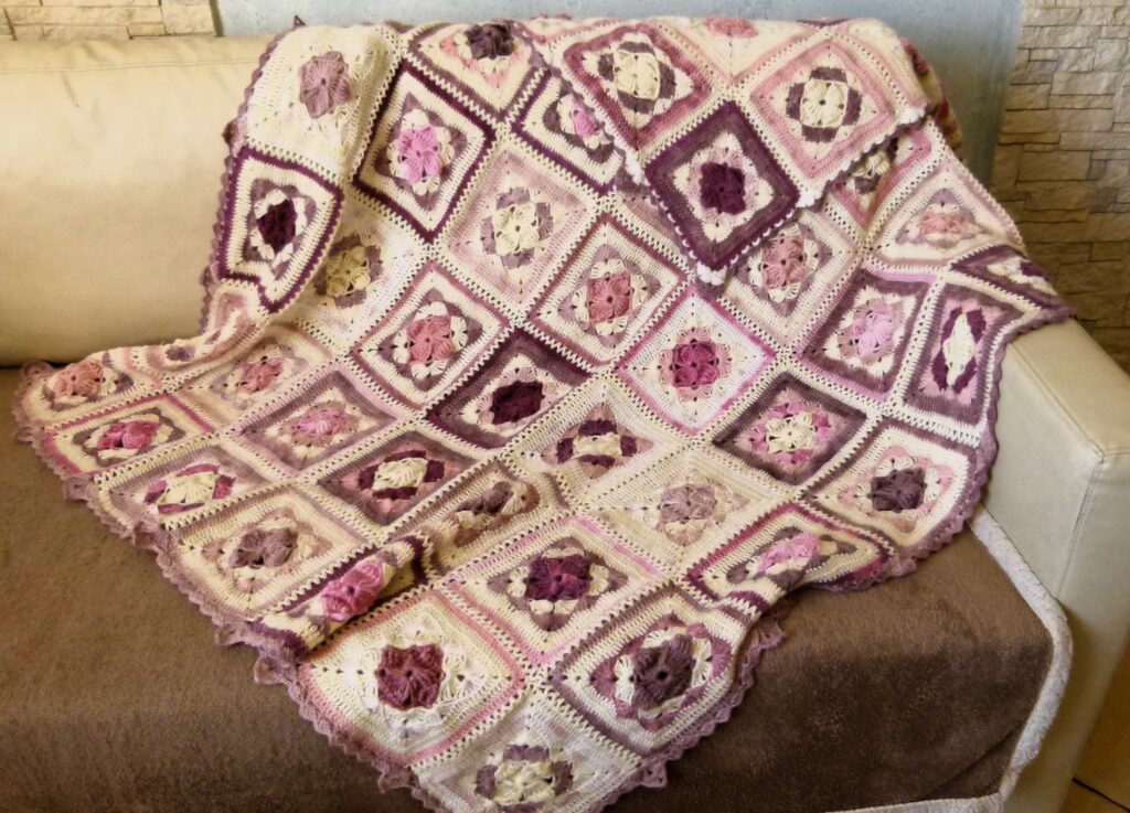 Плед связанный крючком