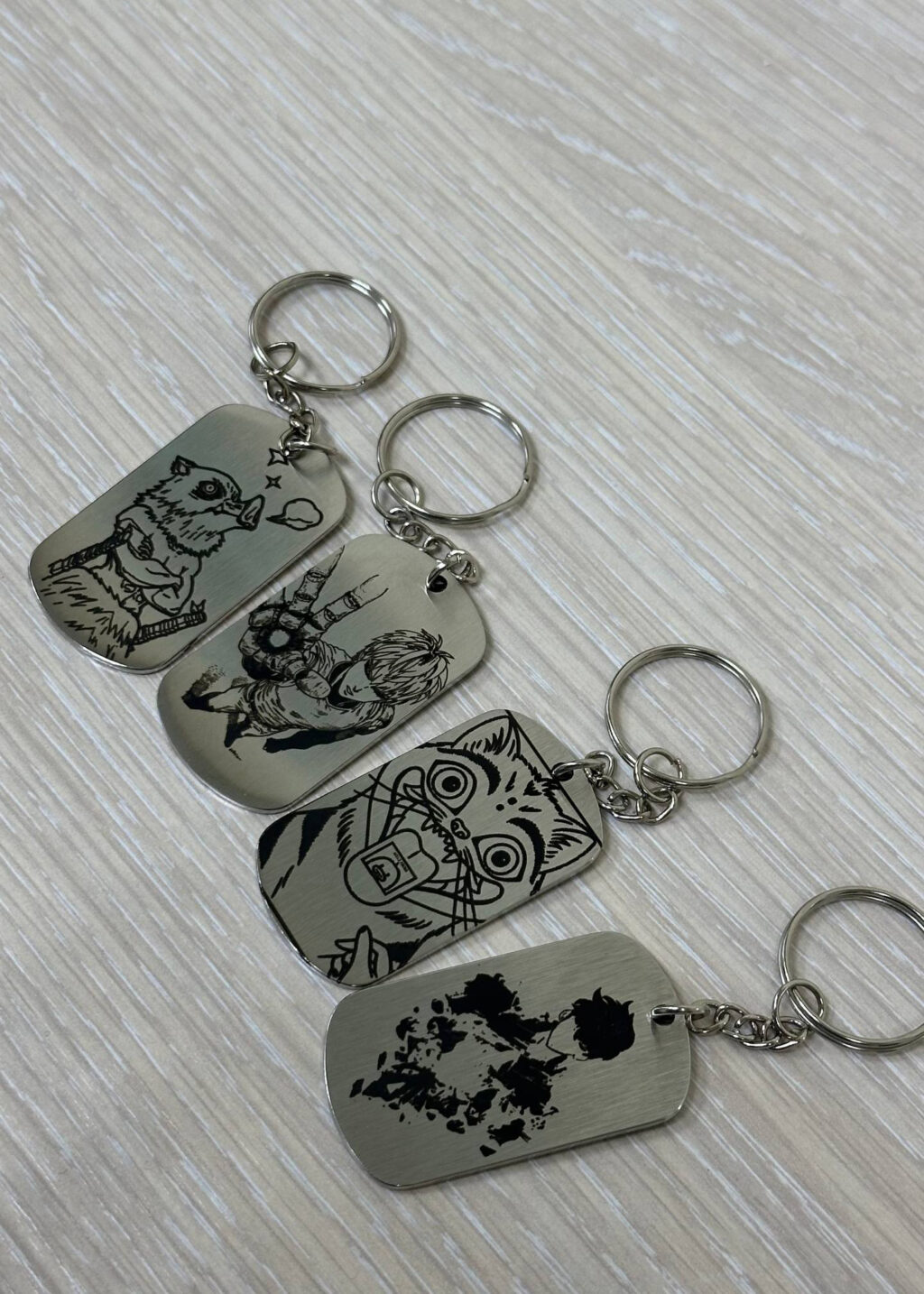Метеллический брелок на заказ (аниме, манга,надписи)