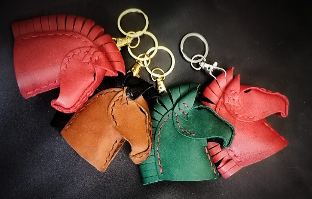 Брелок конь