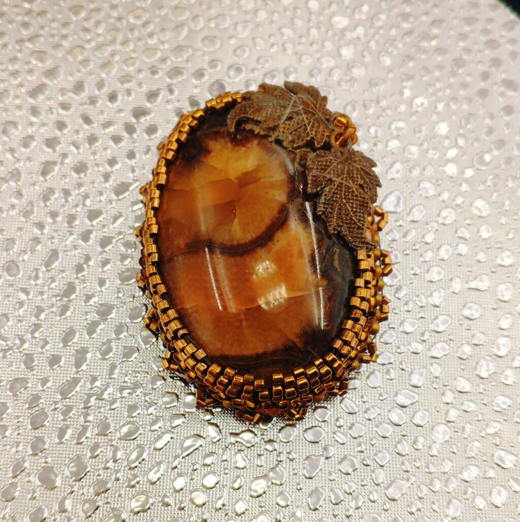 Брошь «Листья»