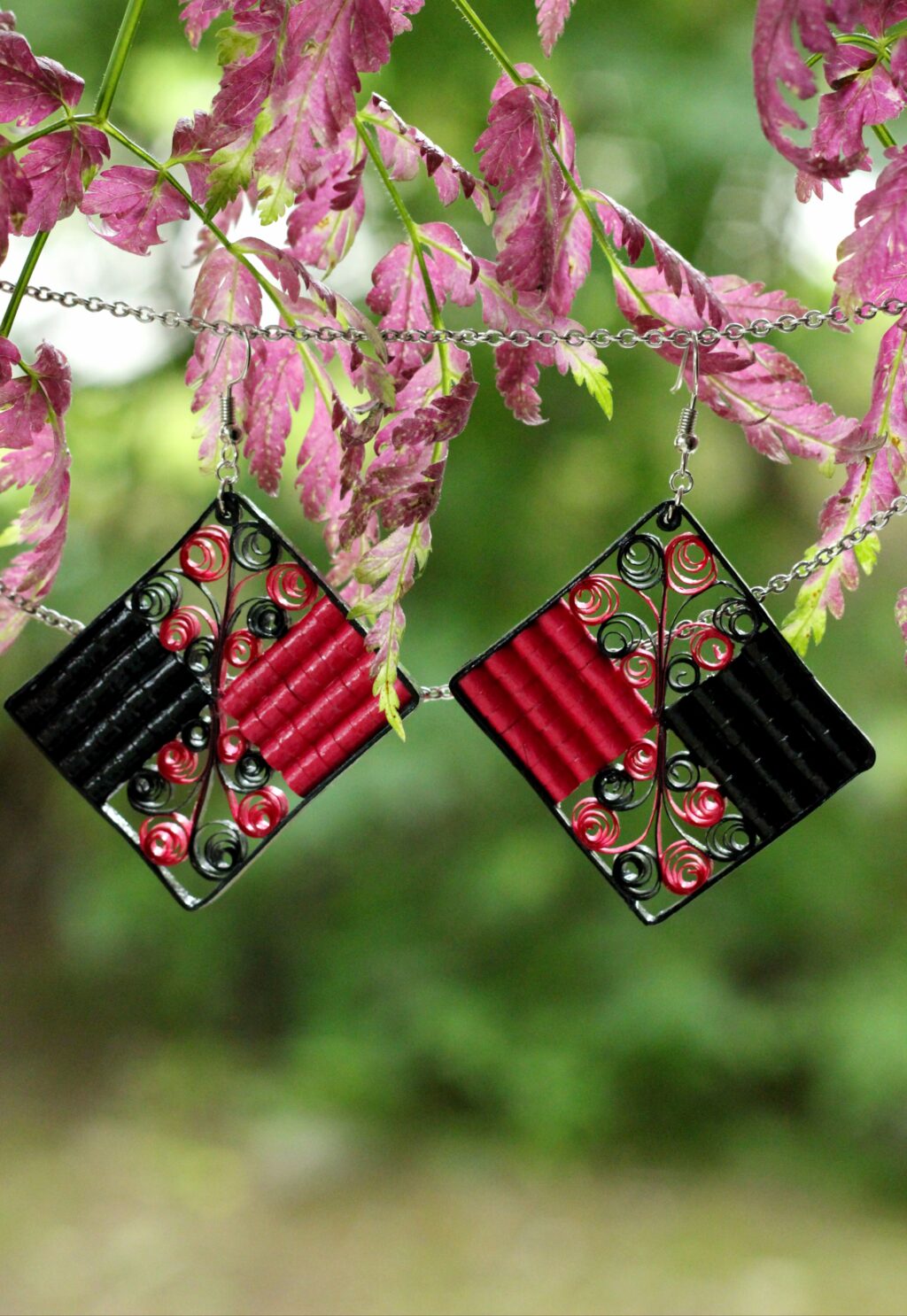 Геометрические серьги прямоугольники квиллинг