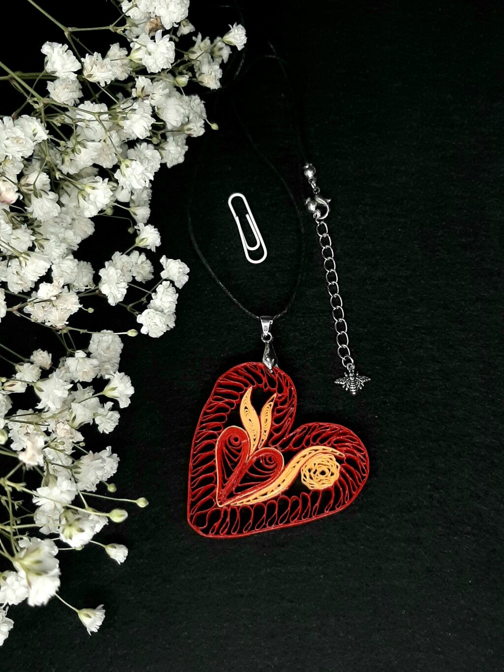 Кулон квиллинг Валентинка