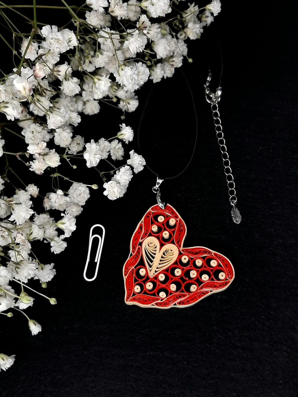 Кулон квиллинг Валентинка