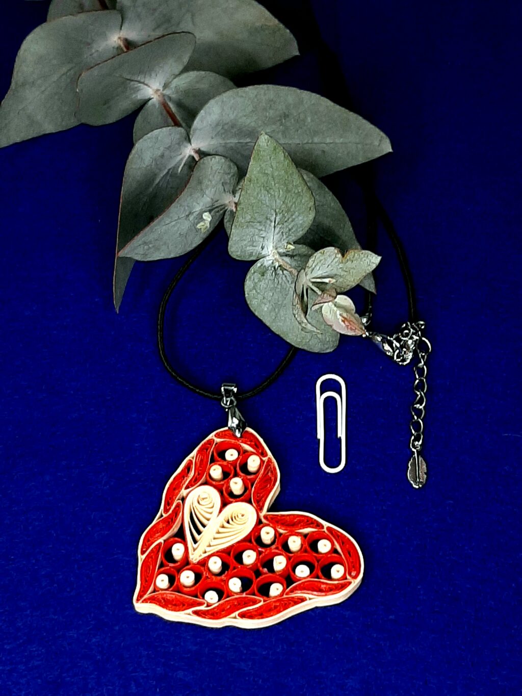 Кулон квиллинг Валентинка