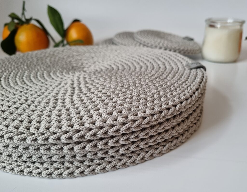 Плейсматы, сервировочные салфетки