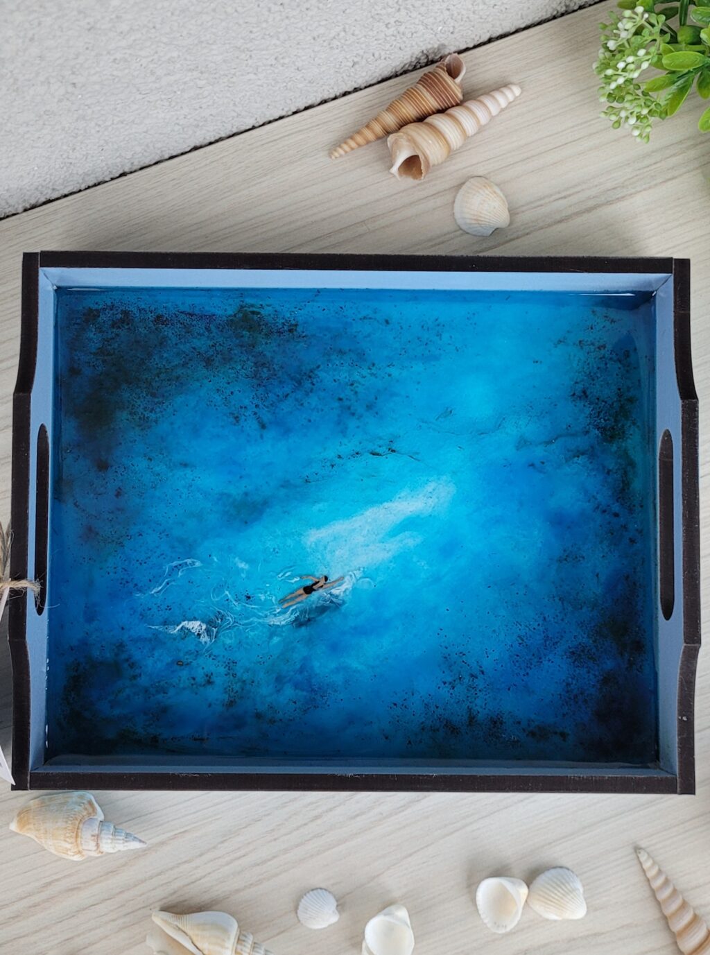 Поднос На глубине