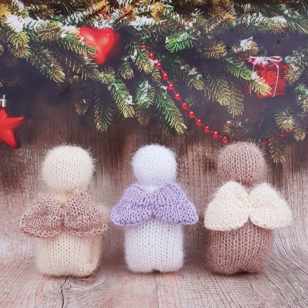 Ангел сидящий