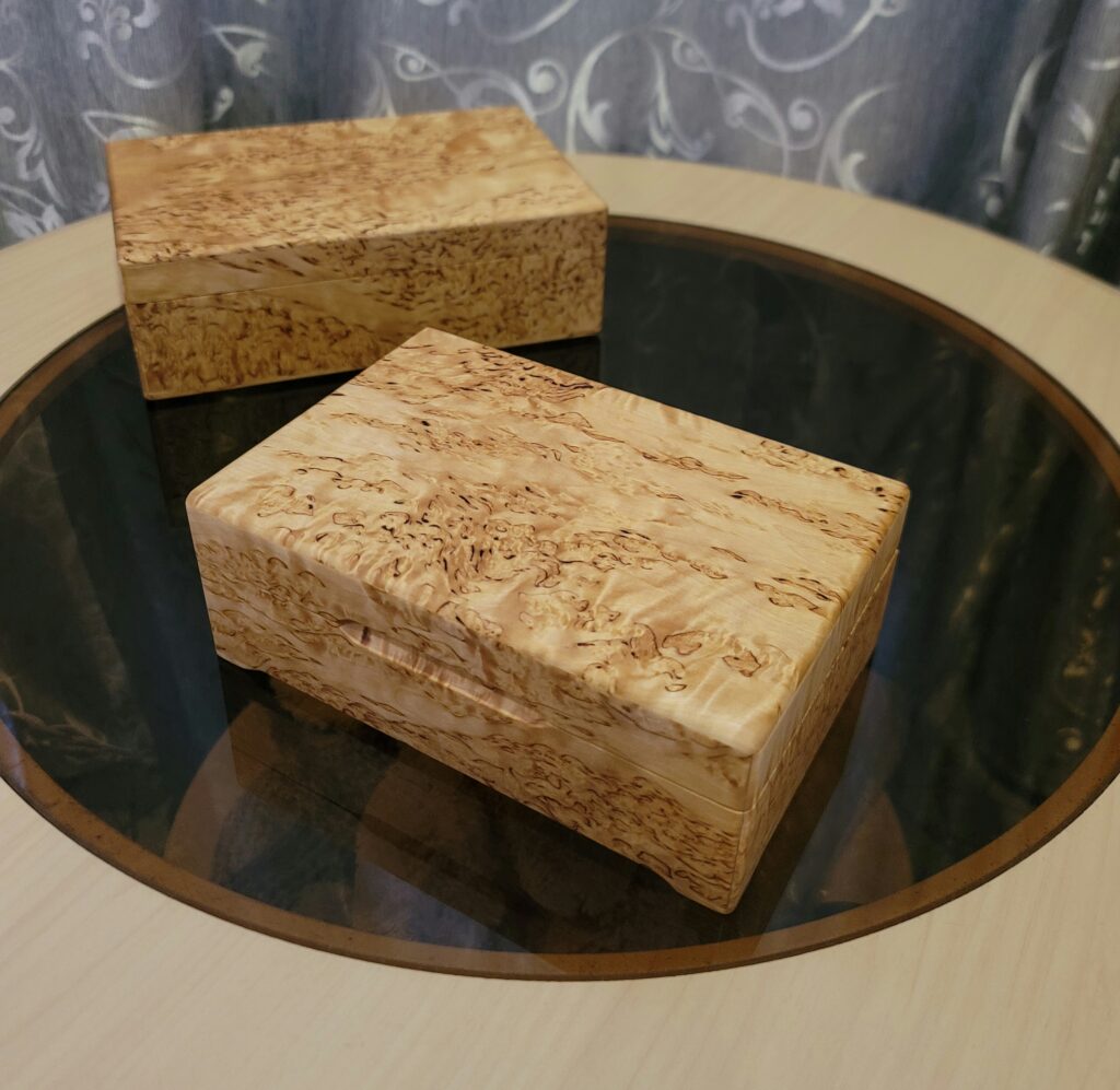 Деревянные шкатулки