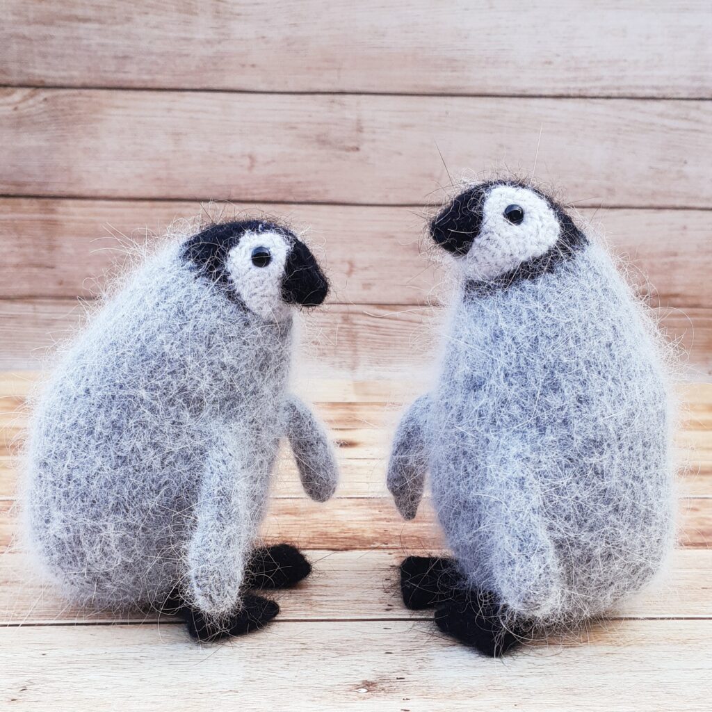 Пингвин в свитере