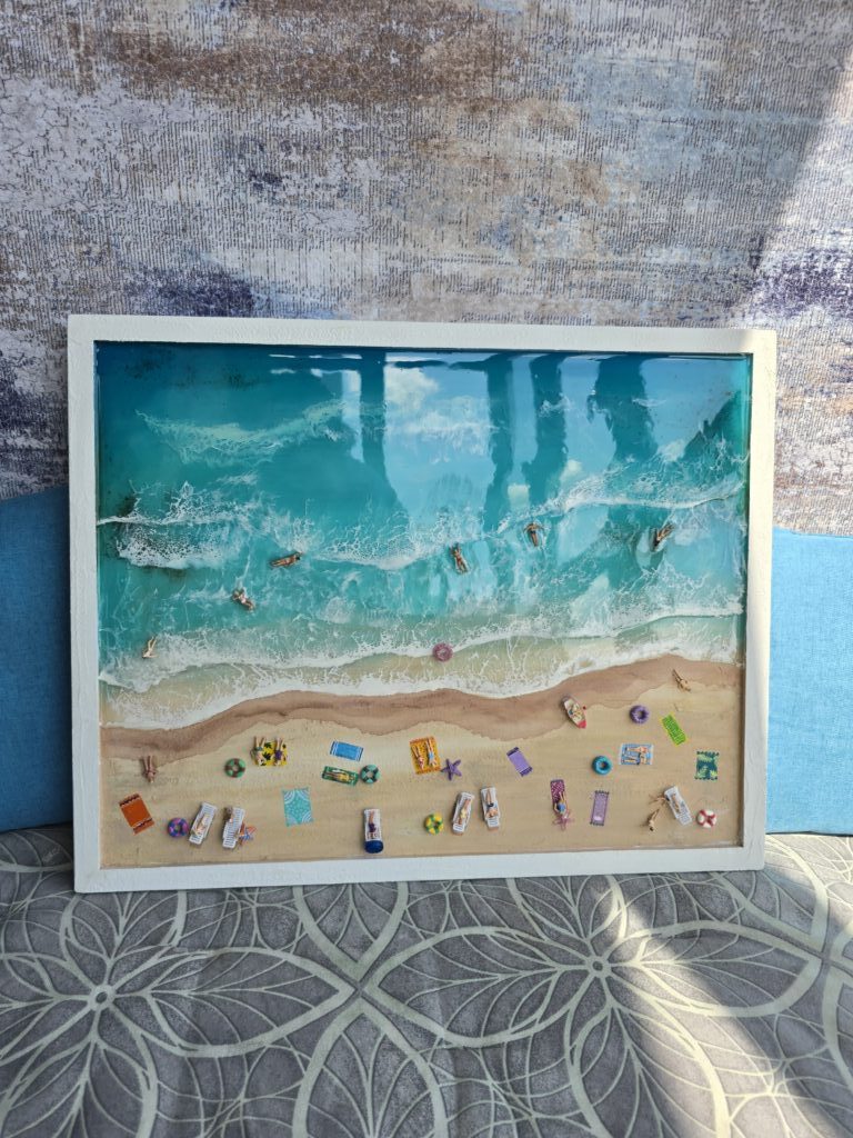 Картина из смолы «На пляже» 50*30см