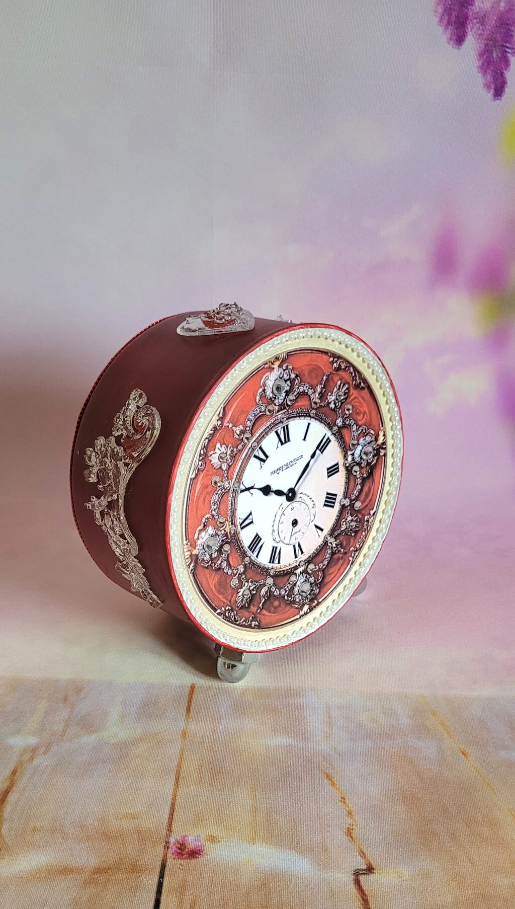 «Декоративный будильник с гномом»