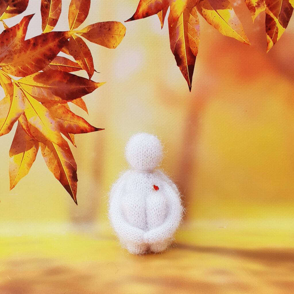 Ангел сидящий