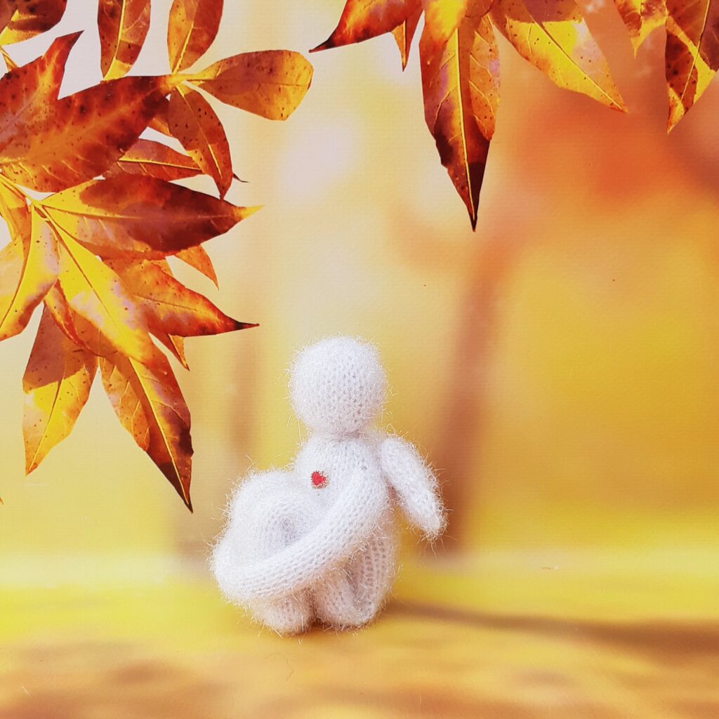 Ангел сидящий