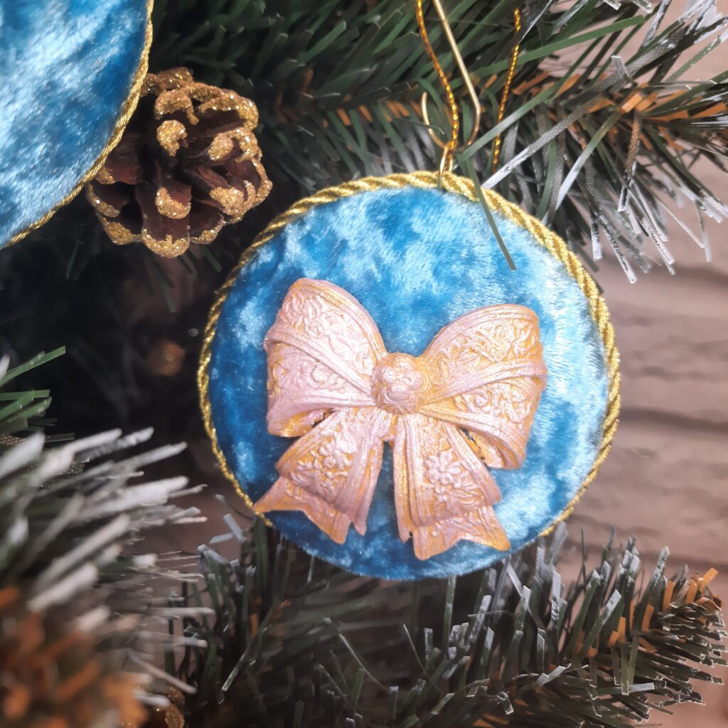 Ёлочные игрушки — медальены