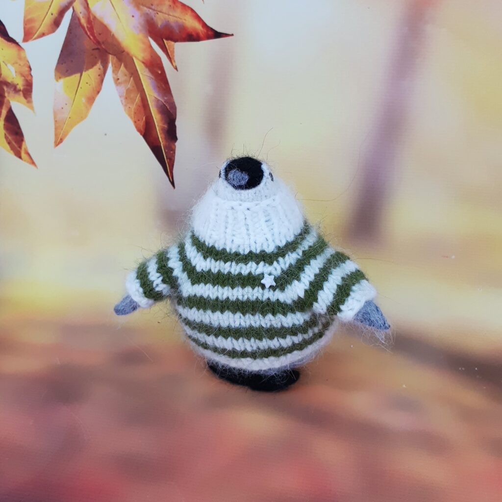 Пингвин в свитерочке