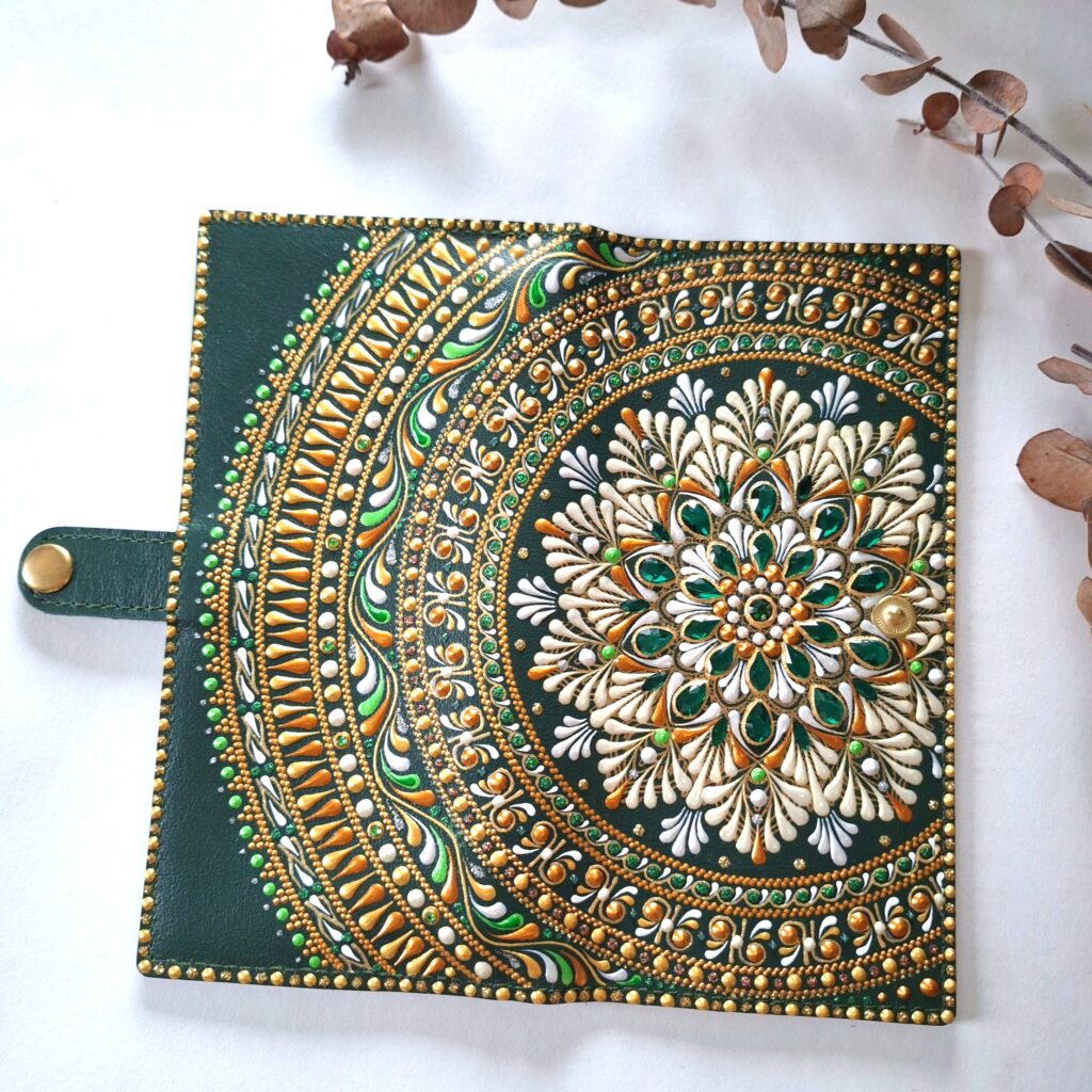 Набор из натуральной кожи: Клатч-косметичка, Кошелек, Обложка на паспорт