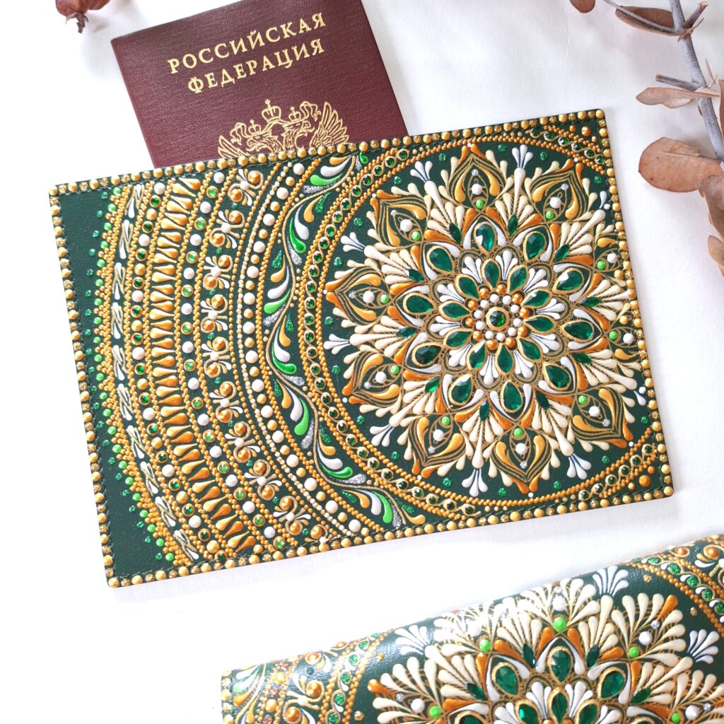 Набор из натуральной кожи: Клатч-косметичка, Кошелек, Обложка на паспорт