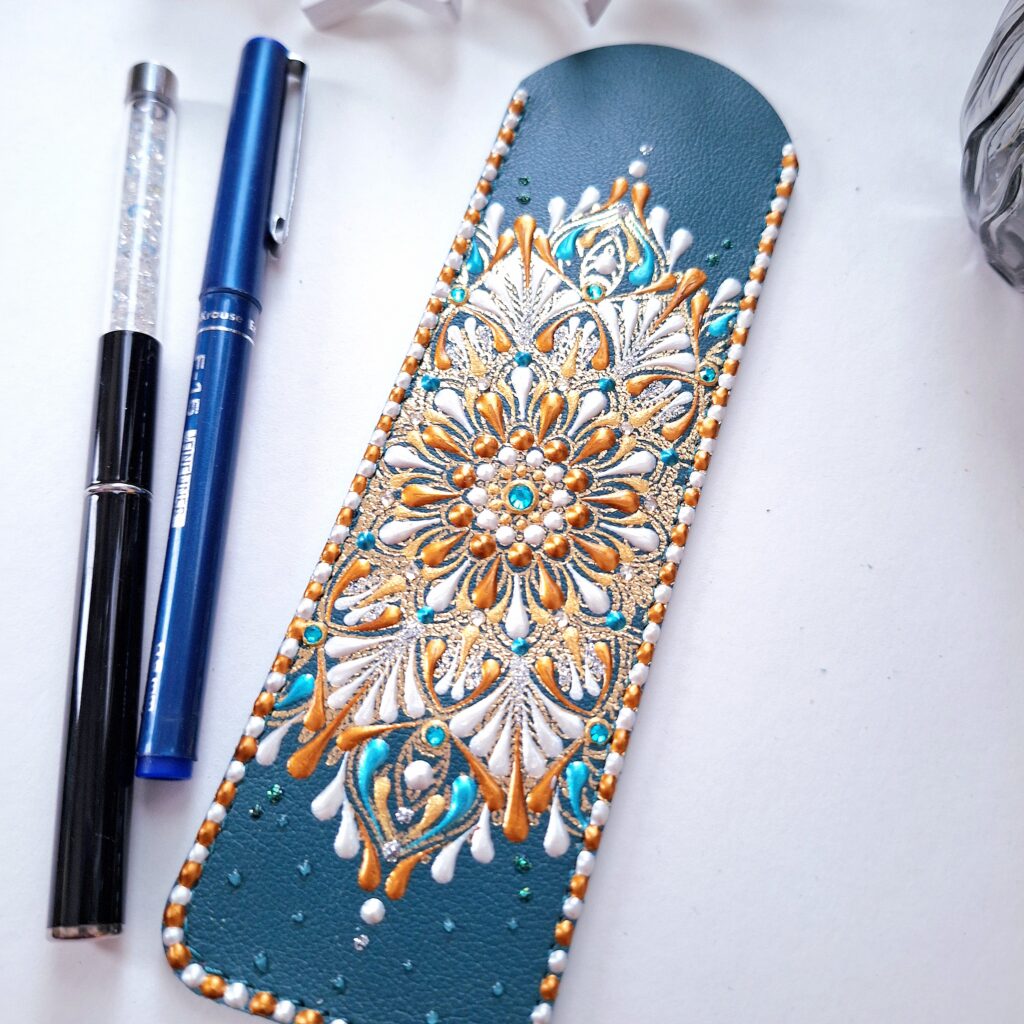 Набор из натуральной кожи: чехол для очков и пенал для ручек