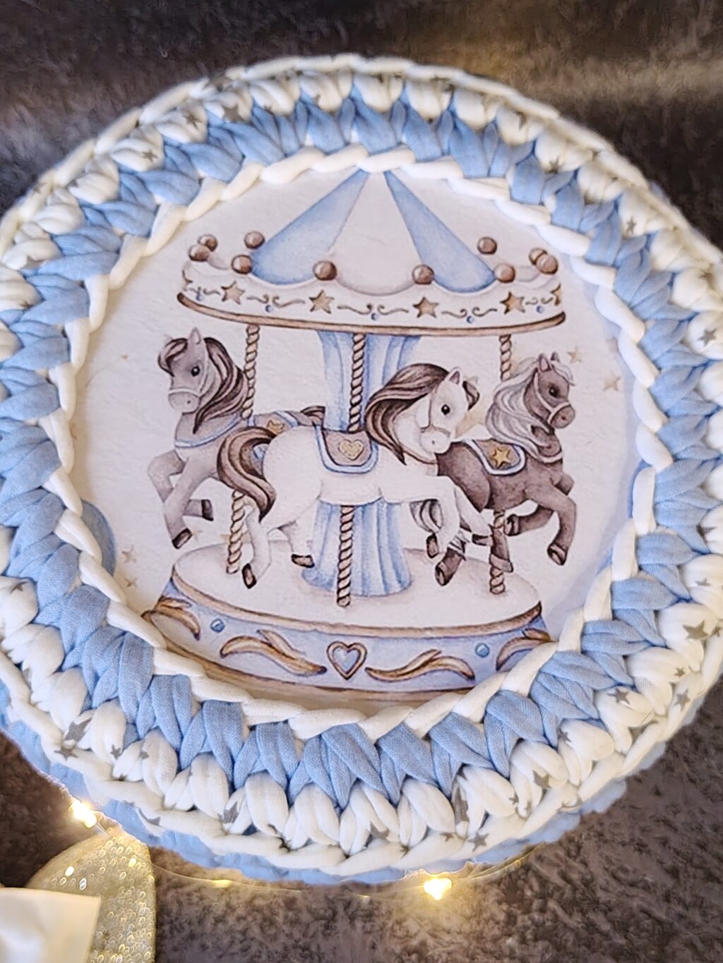 Шкатулка из трикотажной пряжи «Карусель»