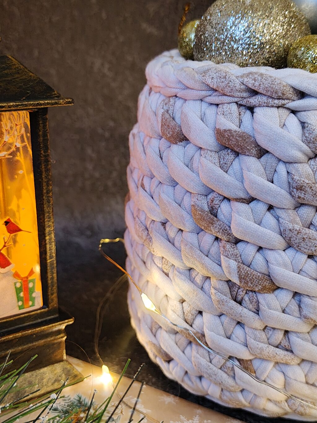 Корзинка из трикотажной пряжи «Синнабон»