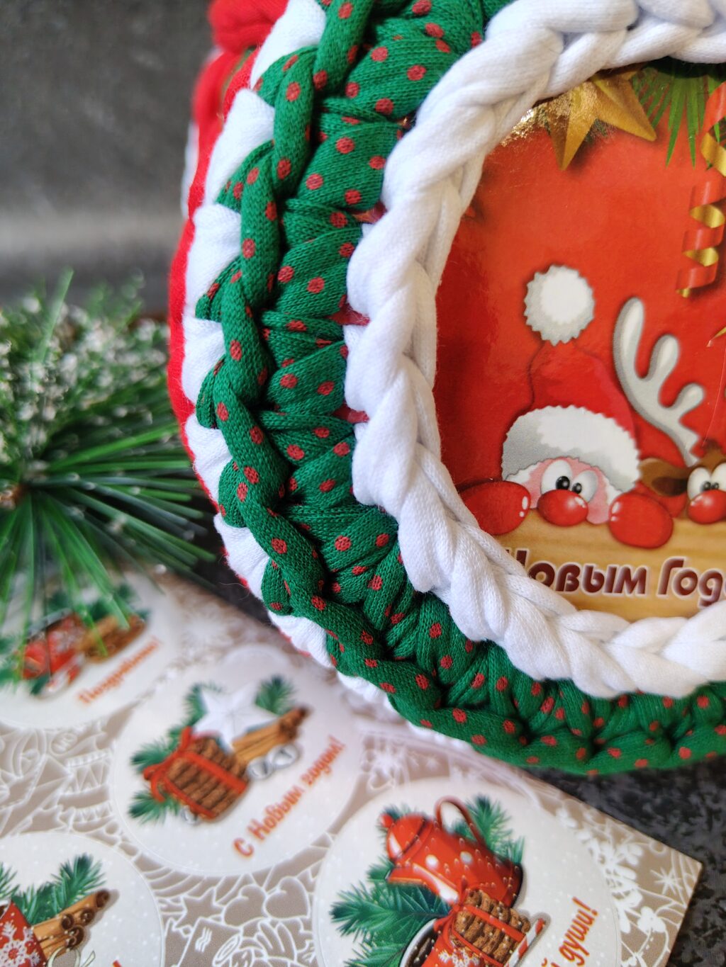 Шкатулка из трикотажной пряжи «С Новым Годом!»