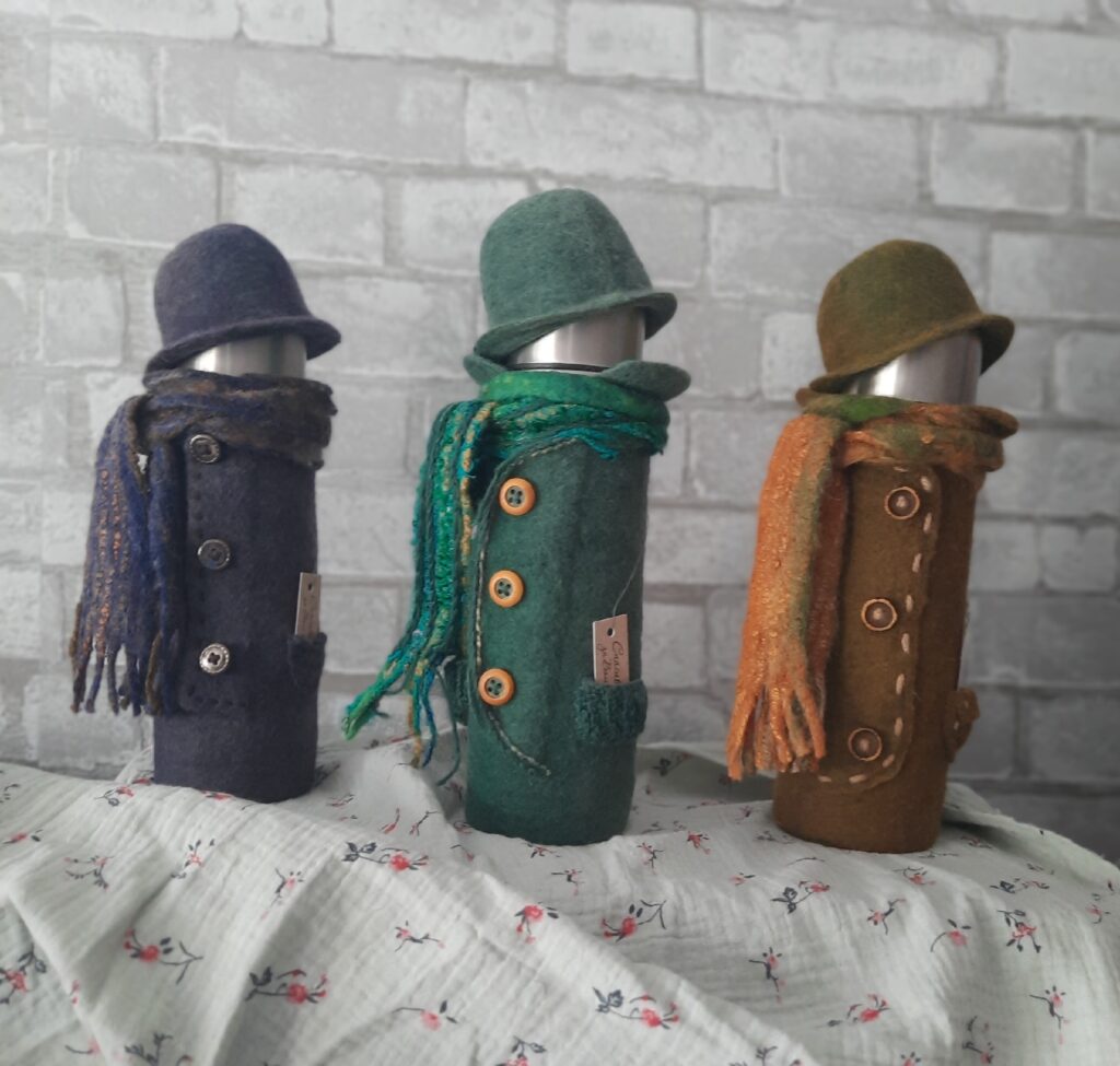 Термос в шерстяном чехле