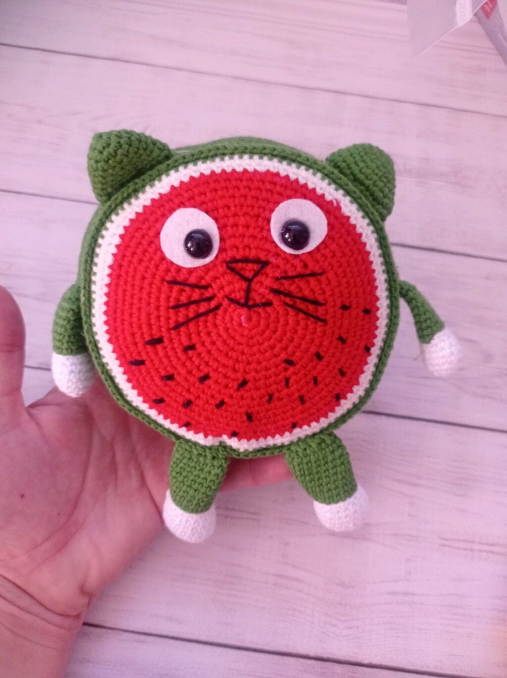 Вязаная игрушка кот Арбузик