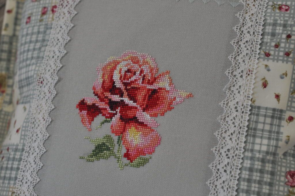 Наволочки для декоративных подушек «Розы»