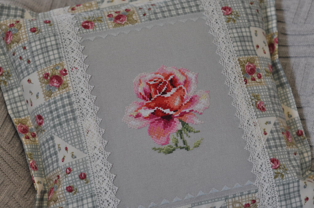 Наволочки для декоративных подушек «Розы»