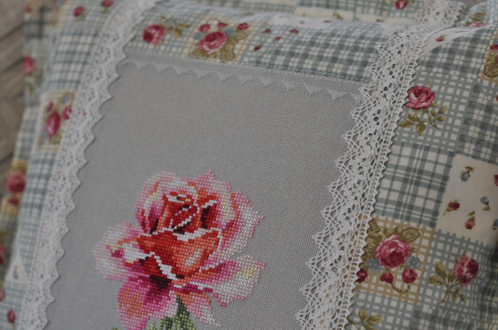 Наволочки для декоративных подушек «Розы»