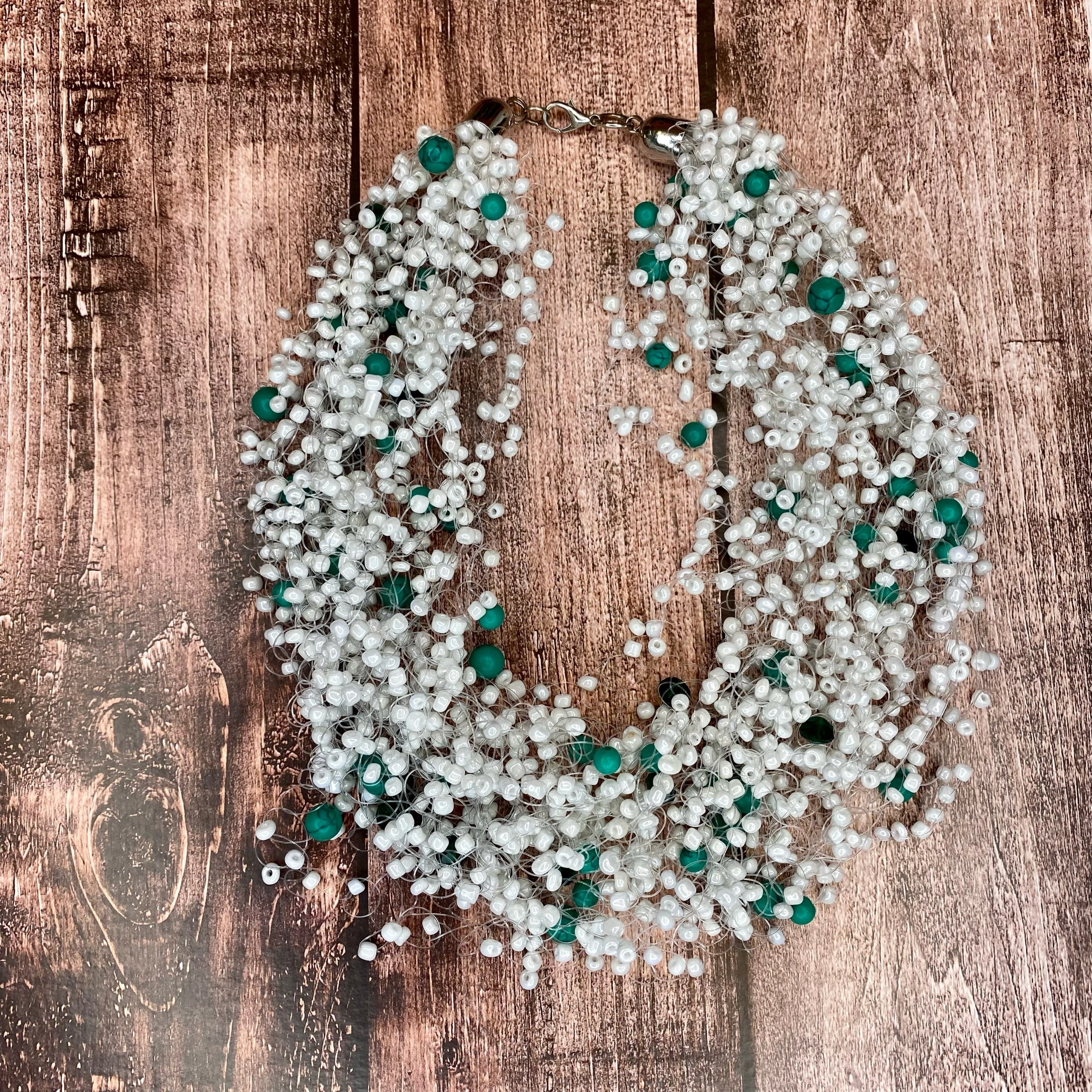 Воздушное колье «Березовый ветер»