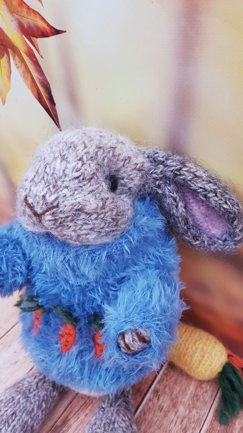 Кролик в свитере