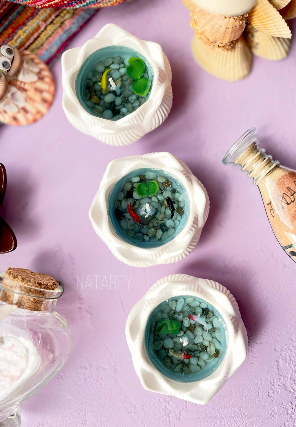 Свеча «Лотос и рыбки Кои»