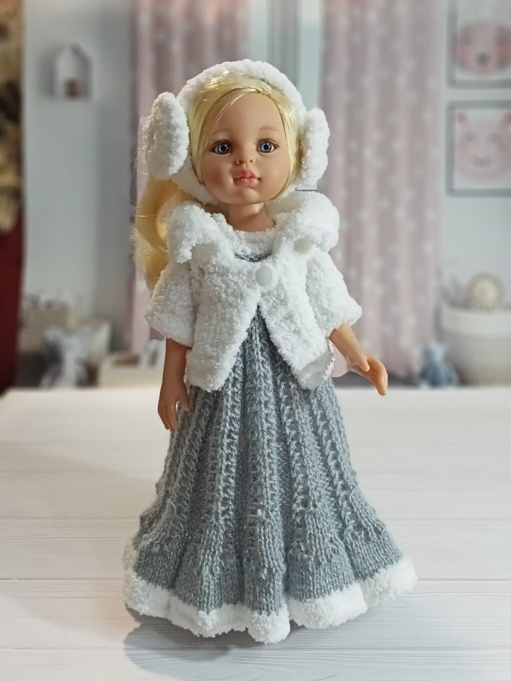 Платье вязаное для куклы 32-34см.