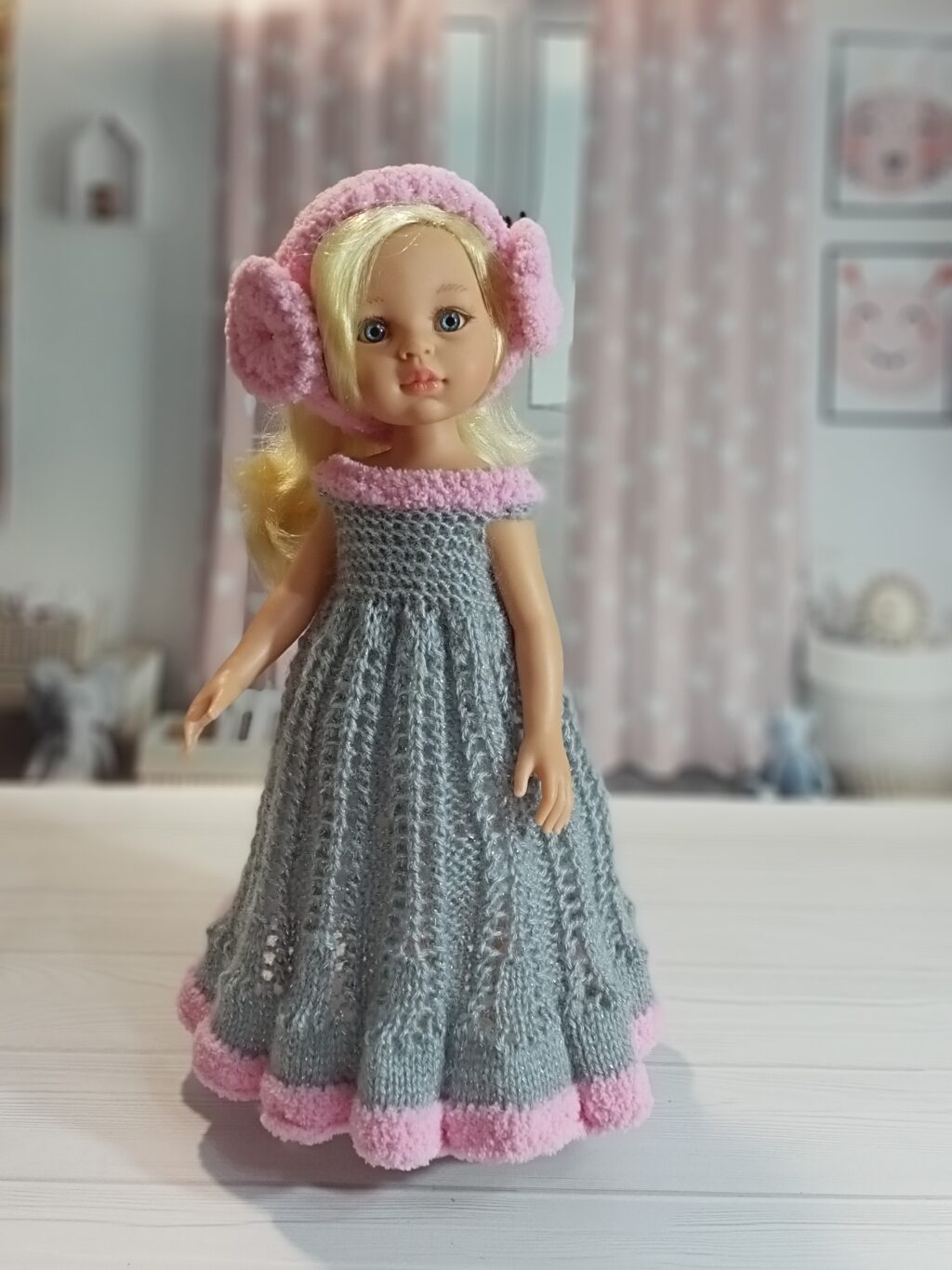 Платье для куклы Паола Рейна