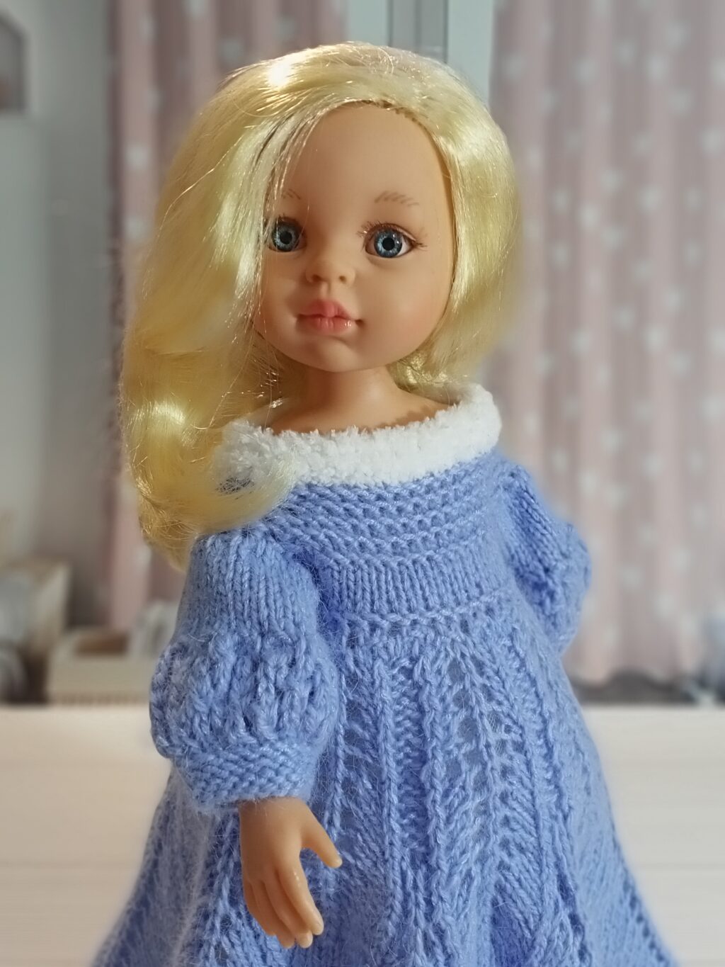 Платье Снегурочка для куклы Паола Рейна