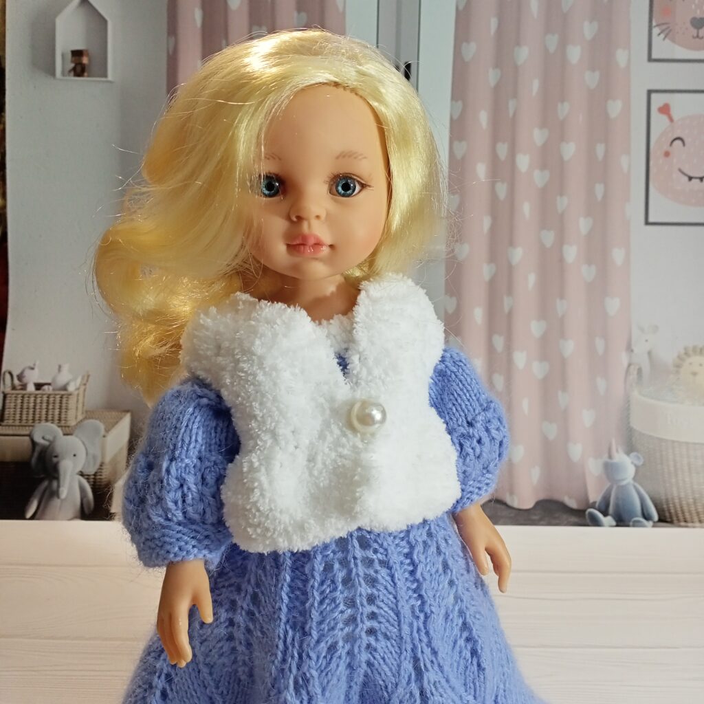 Платье Снегурочка для куклы Паола Рейна