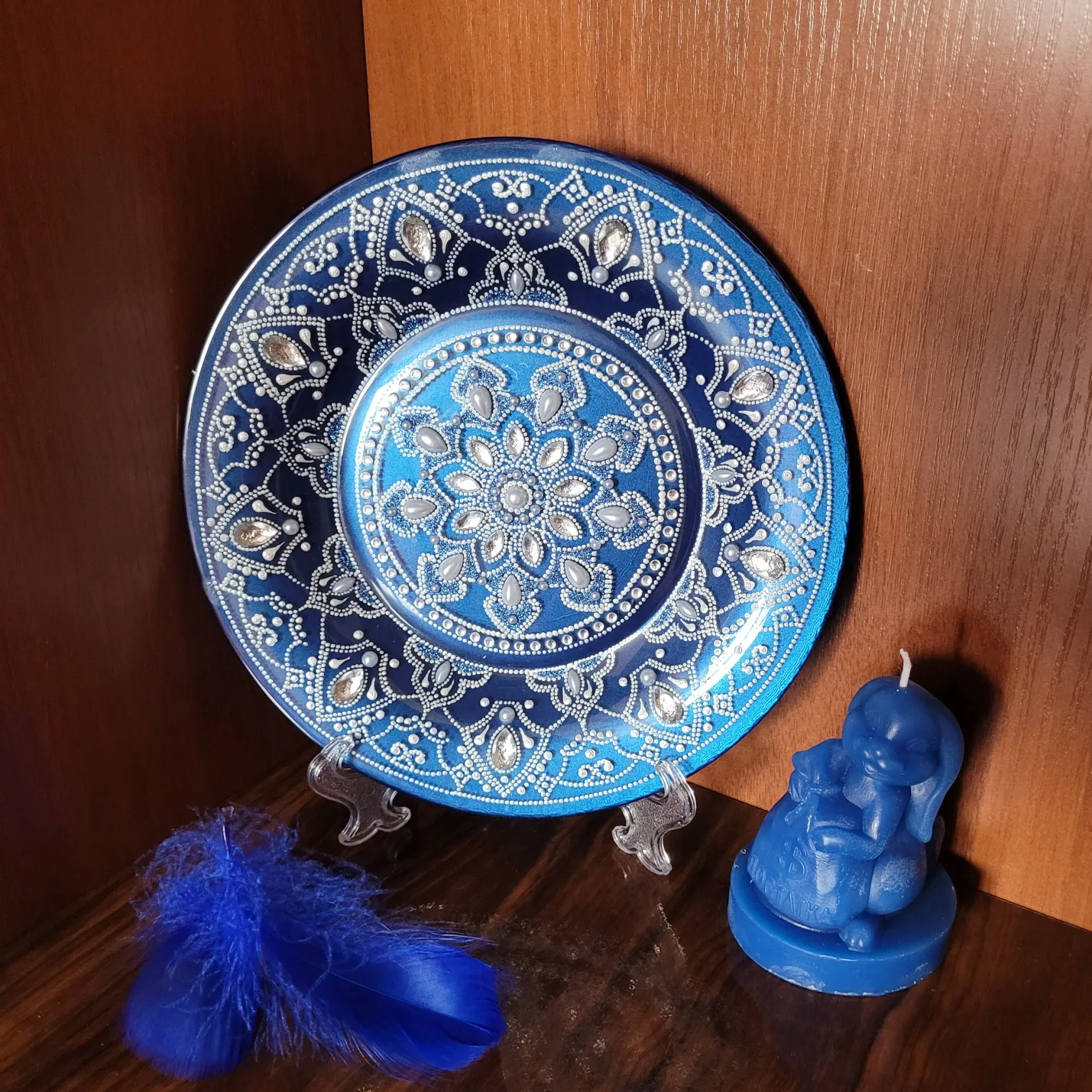 Декоративная тарелка синяя