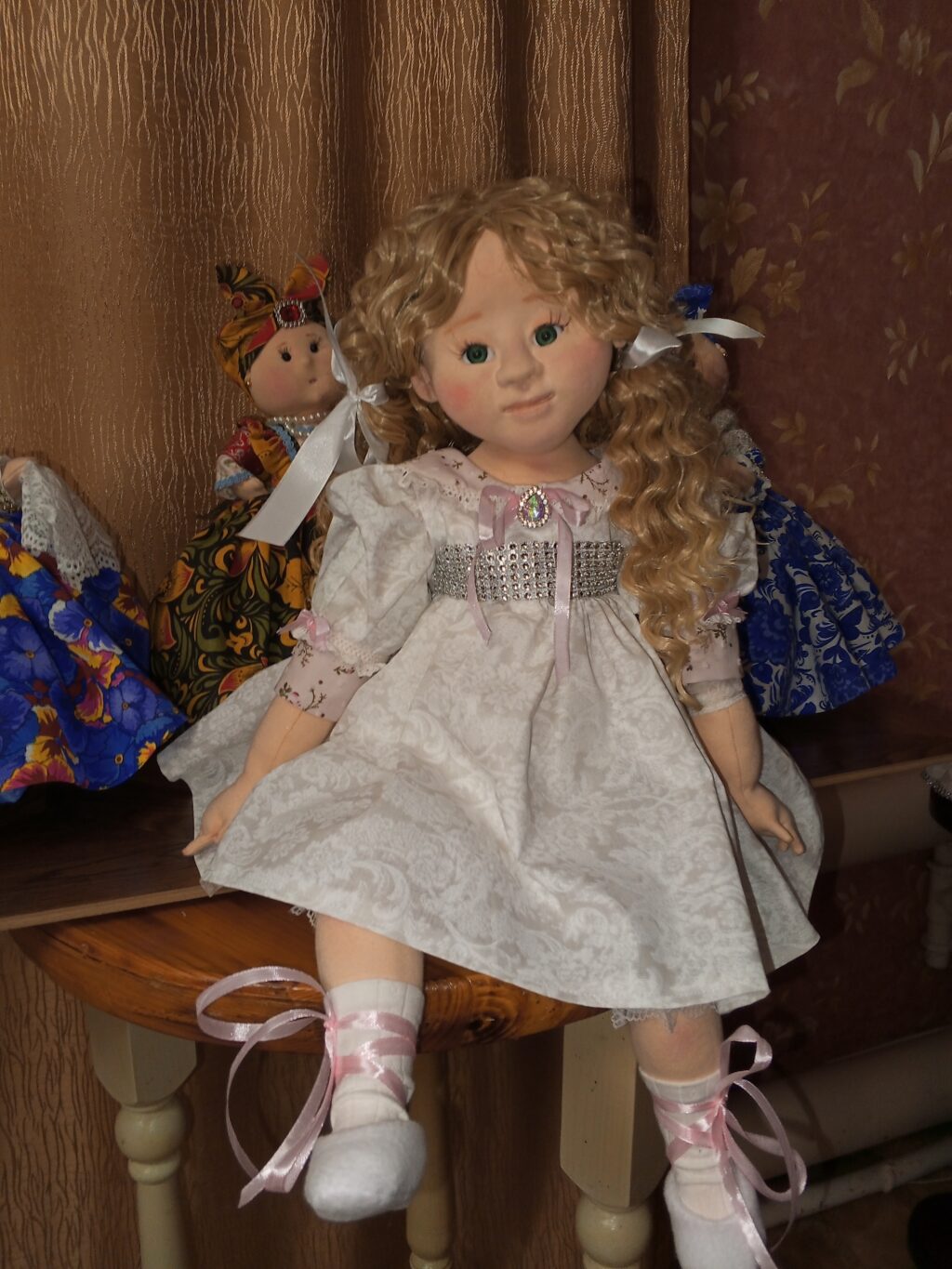 Текстильная кукла ручной работы