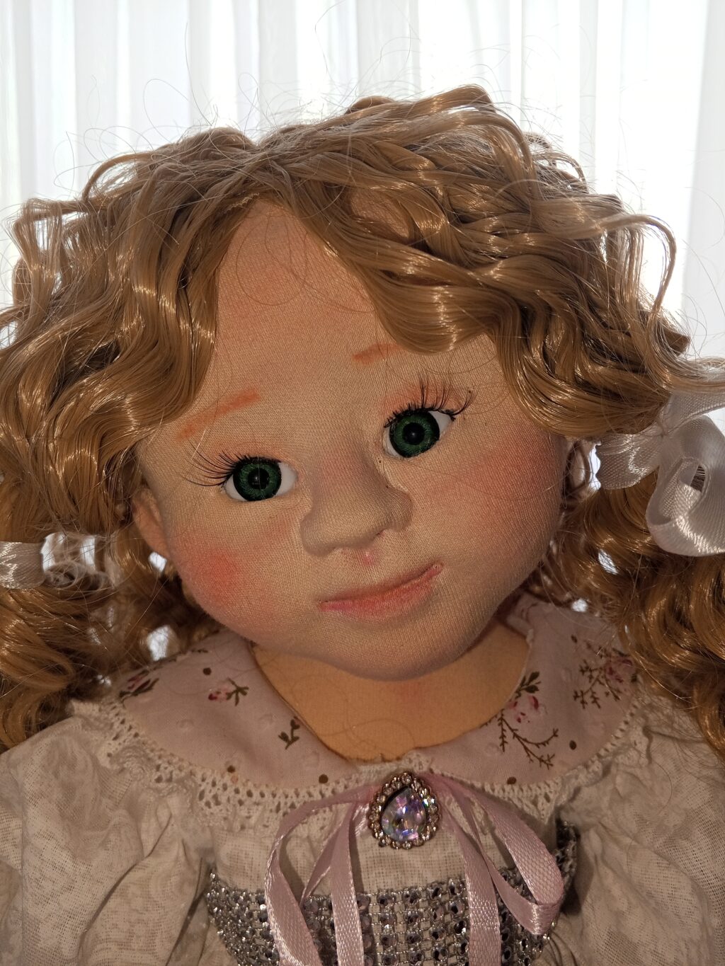Текстильная кукла ручной работы