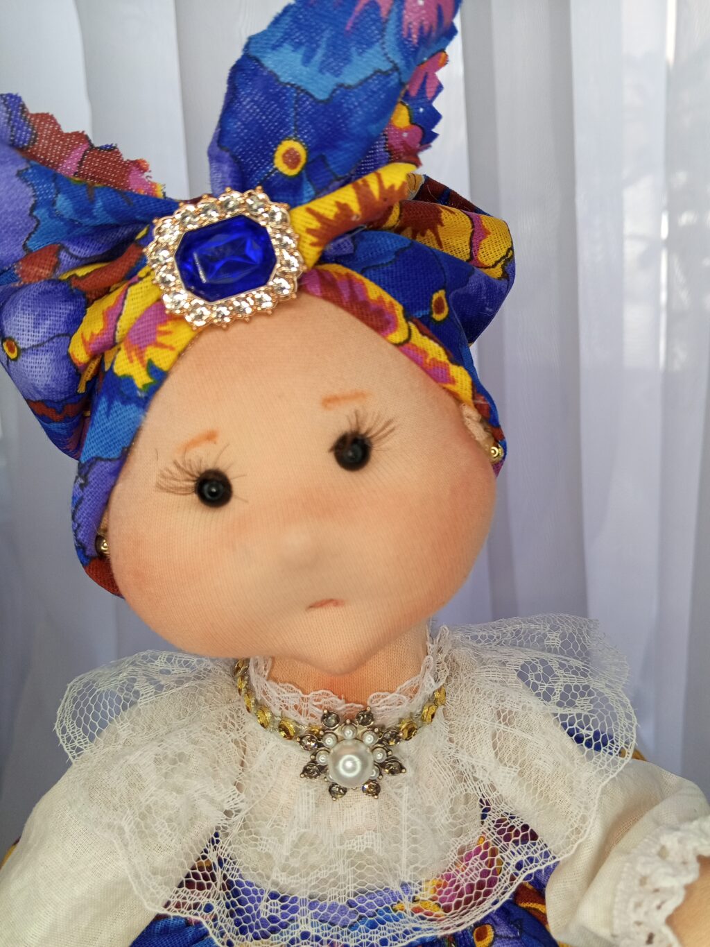 Кукла-грелка на чайник