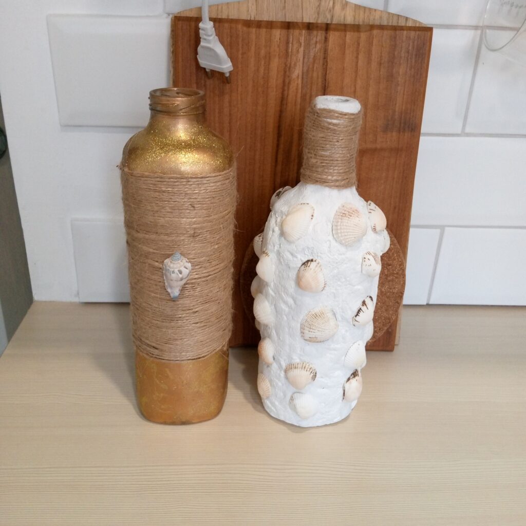 Бутылочки, ваза, штоф