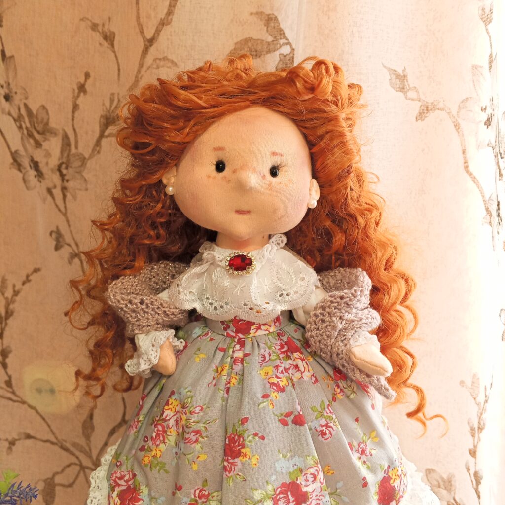 Кукла-шкатулка, ручная работа