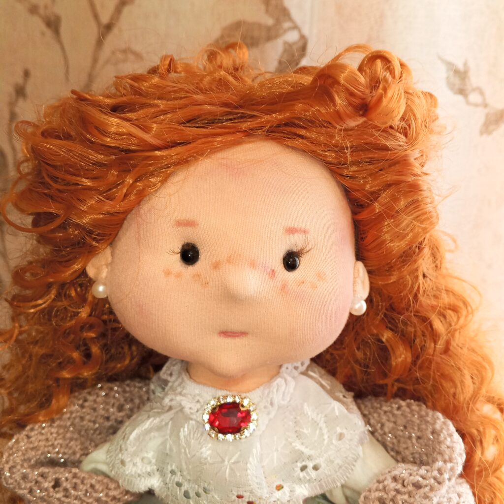 Кукла-шкатулка, ручная работа