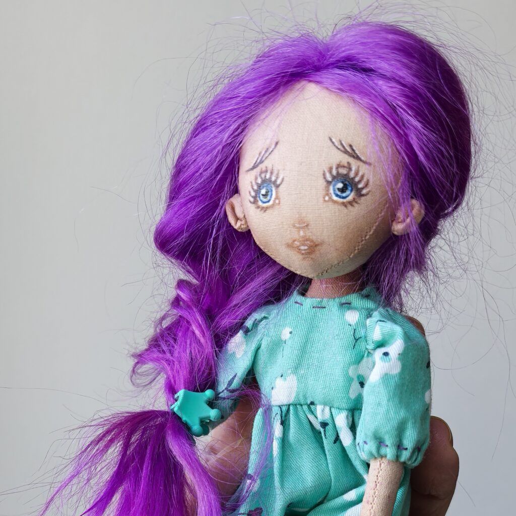 Любашкино/куклы и игрушки/броши