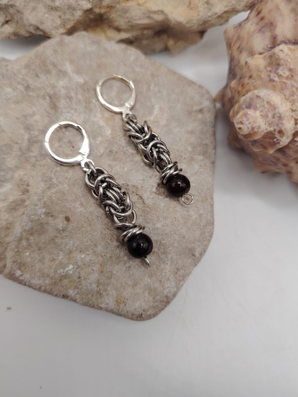 АЛЬМАНДИН. Кольчужные серьги с гранатом