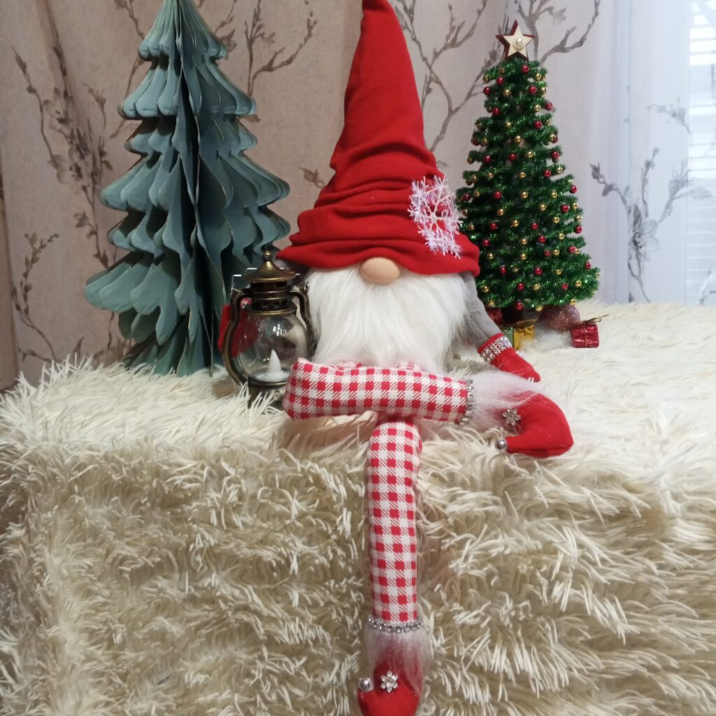 Гном новогодний, длинноногий, ручной работы