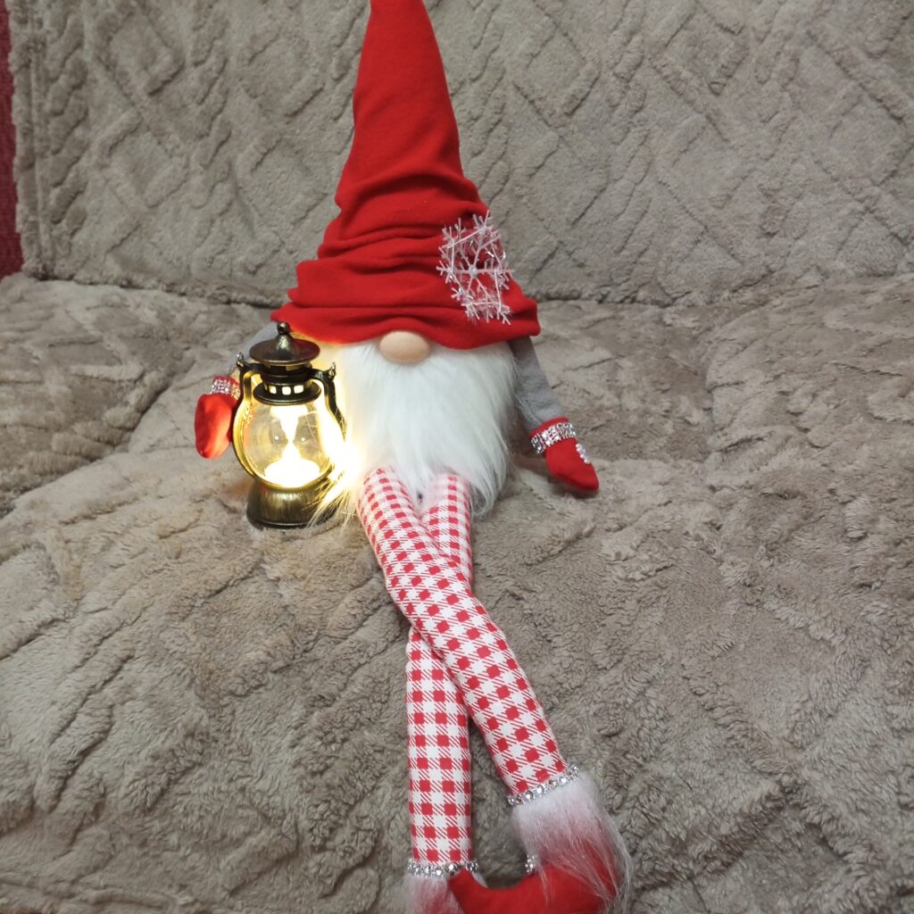 Гном новогодний, длинноногий, ручной работы