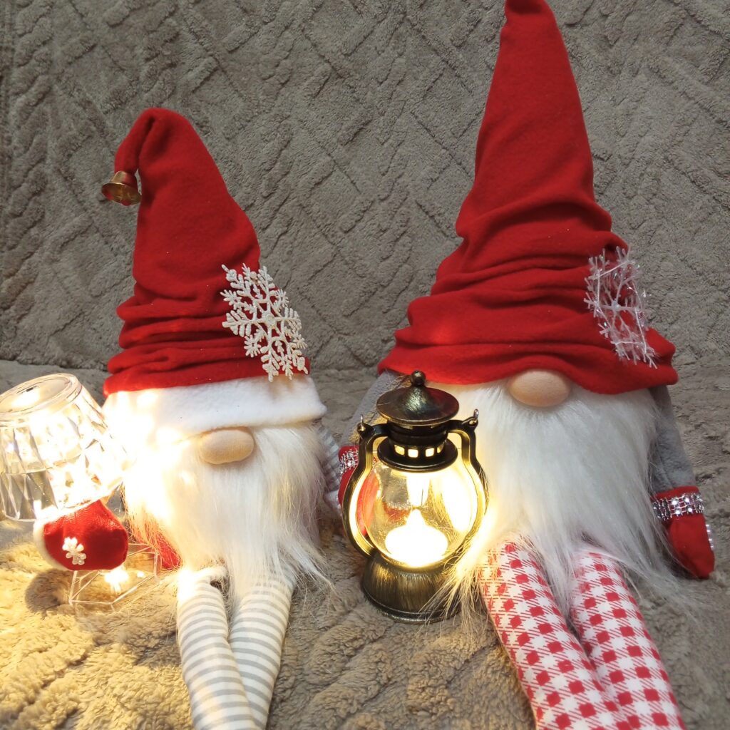 Гном новогодний, длинноногий, ручной работы